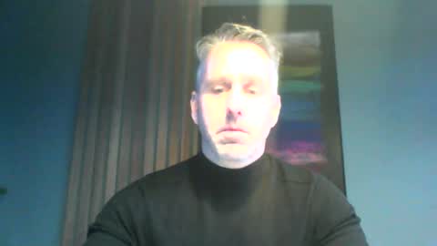 Snapshot of enzoenzo7 chatting on 01/08/25, 03:50 Enzos Massive Cock online show from 01/08/25, 03:50