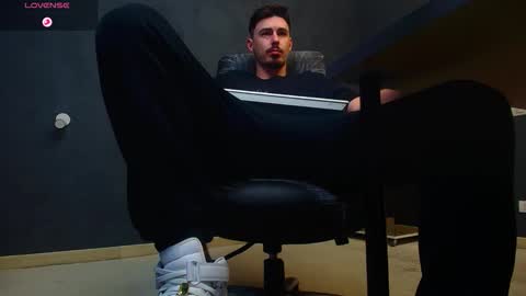 EnzoRace online show from 10/02/25, 05:36