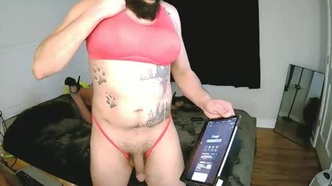 Snapshot of enzosolo12 chatting on 01/14/25, 09:41 enzosolo12 online show from 01/14/25, 09:41