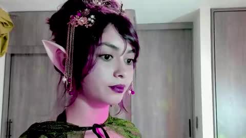 Leyla online show from 10/12/25, 12:31