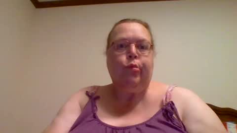 Snapshot of epic_ginger chatting on 09/15/25, 12:27 epic_ginger online show from 09/15/25, 12:27