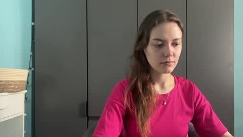 Snapshot of eracloke chatting on 02/12/26, 02:06 Lily online show from 02/12/26, 02:06