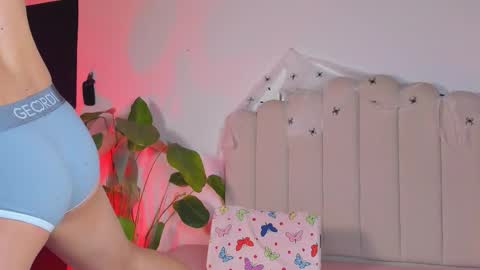 Snapshot of eragonbooy02 chatting on 10/23/25, 06:39 Eragon online show from 10/23/25, 06:39