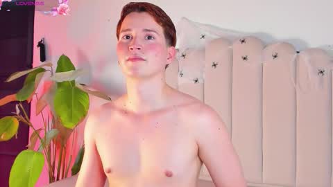 Snapshot of eragonbooy02 chatting on 10/25/25, 05:51 Eragon online show from 10/25/25, 05:51