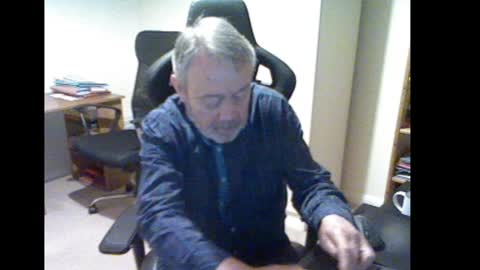 Snapshot of erasmus_d chatting on 12/11/24, 05:59 erasmus_d online show from 12/11/24, 05:59
