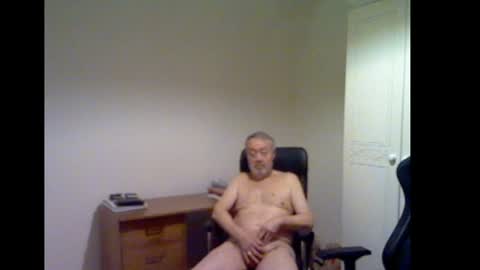 Snapshot of erasmus_d chatting on 12/12/24, 06:31 erasmus_d online show from 12/12/24, 06:31