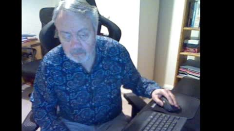 Snapshot of erasmus_d chatting on 12/14/24, 06:09 erasmus_d online show from 12/14/24, 06:09