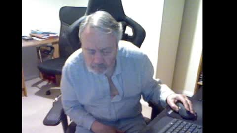 Snapshot of erasmus_d chatting on 12/28/24, 05:57 erasmus_d online show from 12/28/24, 05:57