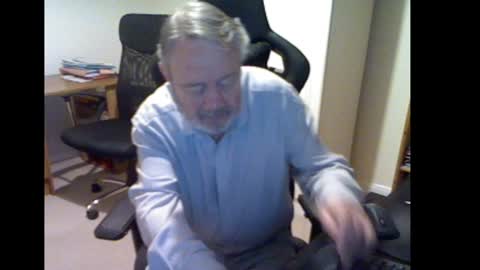 Snapshot of erasmus_d chatting on 12/29/24, 05:44 erasmus_d online show from 12/29/24, 05:44