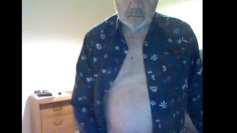 Snapshot of erasmus_d chatting on 01/21/25, 06:02 erasmus_d online show from 01/21/25, 06:02