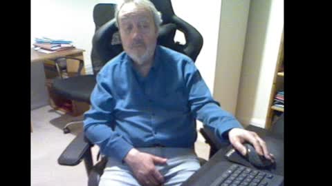 Snapshot of erasmus_d chatting on 01/25/25, 06:02 erasmus_d online show from 01/25/25, 06:02
