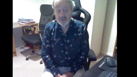 Snapshot of erasmus_d chatting on 02/10/25, 05:41 erasmus_d online show from 02/10/25, 05:41