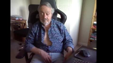 Snapshot of erasmus_d chatting on 02/24/25, 05:31 erasmus_d online show from 02/24/25, 05:31