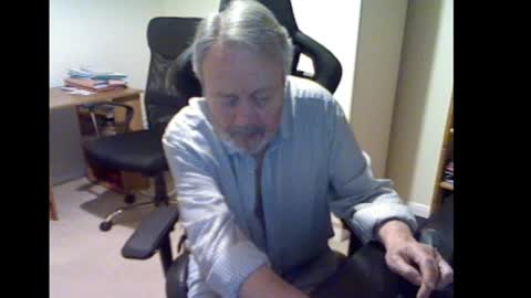 Snapshot of erasmus_d chatting on 02/27/25, 06:20 erasmus_d online show from 02/27/25, 06:20
