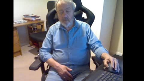 Snapshot of erasmus_d chatting on 09/26/25, 05:28 erasmus_d online show from 09/26/25, 05:28