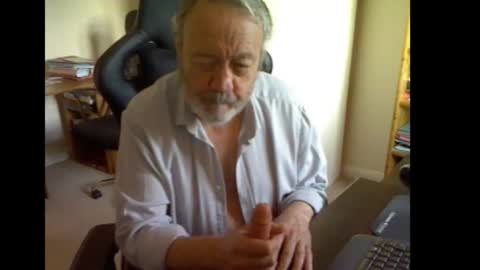 Snapshot of erasmus_d chatting on 10/01/25, 05:08 erasmus_d online show from 10/01/25, 05:08