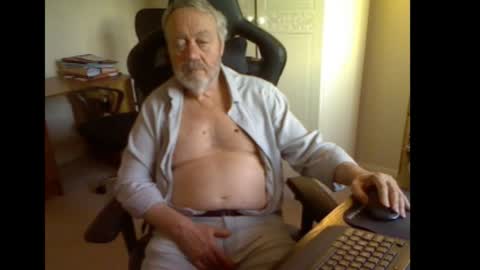 erasmus_d online show from 03/19/26, 05:39