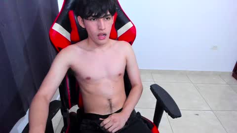 Snapshot of eren_tatakae chatting on 01/12/25, 08:36 eren_tatakae online show from 01/12/25, 08:36