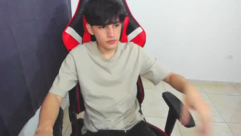 Snapshot of eren_tatakae chatting on 02/03/25, 09:18 eren_tatakae online show from 02/03/25, 09:18