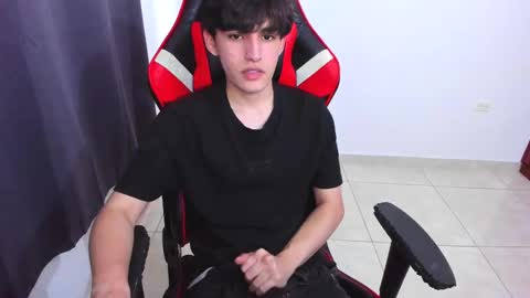 Snapshot of eren_tatakae chatting on 02/16/25, 08:55 eren_tatakae online show from 02/16/25, 08:55