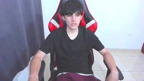 Snapshot of eren_tatakae chatting on 09/08/25, 11:48 eren_tatakae online show from 09/08/25, 11:48