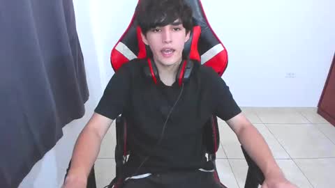 Snapshot of eren_tatakae chatting on 09/18/25, 07:27 eren_tatakae online show from 09/18/25, 07:27