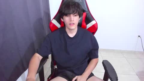 Snapshot of eren_tatakae chatting on 11/05/25, 03:50 eren_tatakae online show from 11/05/25, 03:50