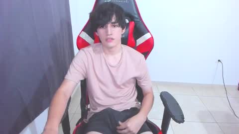 Snapshot of eren_tatakae chatting on 11/08/25, 03:18 eren_tatakae online show from 11/08/25, 03:18