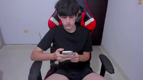 eren_tatakae online show from 04/01/26, 11:57