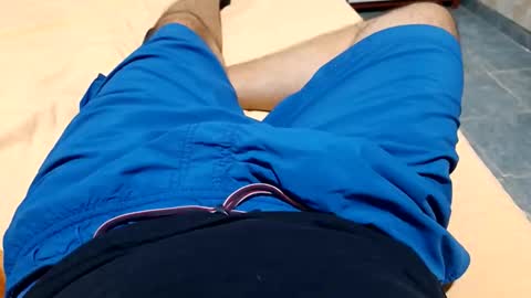 Snapshot of erenbigdickuwu chatting on 11/29/25, 04:26 erenbigdickuwu online show from 11/29/25, 04:26