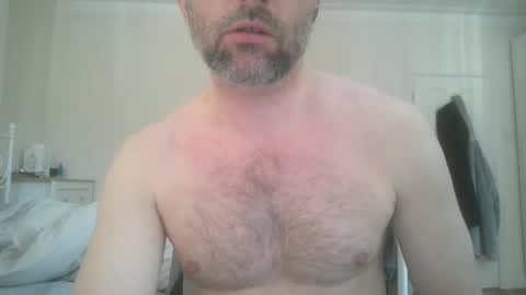 Snapshot of eric334418 chatting on 03/05/25, 09:05 eric334418 online show from 03/05/25, 09:05