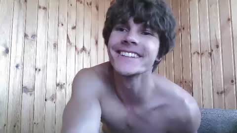 Snapshot of eric_crush chatting on 07/21/26, 04:04 Eric Crush online show from 07/21/26, 04:04