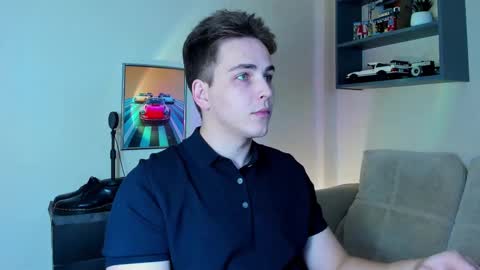 Snapshot of eric_ether chatting on 09/24/25, 05:27 Eric online show from 09/24/25, 05:27