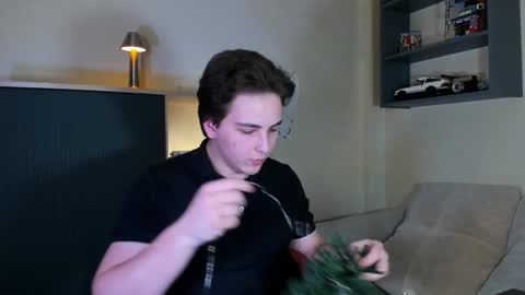 Snapshot of eric_ether chatting on 01/10/26, 07:15 Eric online show from 01/10/26, 07:15