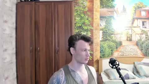 Eric online show from 09/19/25, 07:10