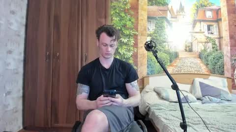 Eric online show from 10/01/25, 02:23