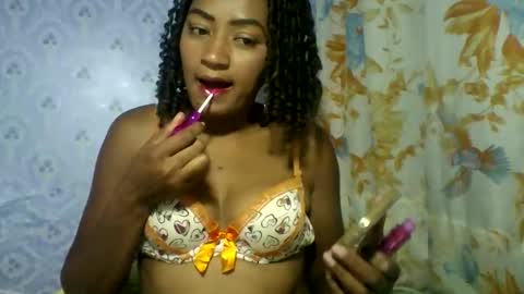 Snapshot of erica0586 chatting on 09/13/25, 08:14 erica0586 online show from 09/13/25, 08:14