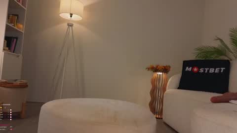 Call me Erica online show from 12/04/24, 10:02