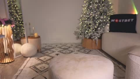 Call me Erica online show from 12/23/24, 09:05