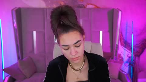 Erica online show from 10/19/25, 06:03