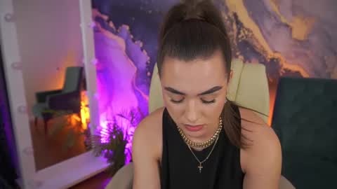 Erica online show from 06/12/26, 03:33