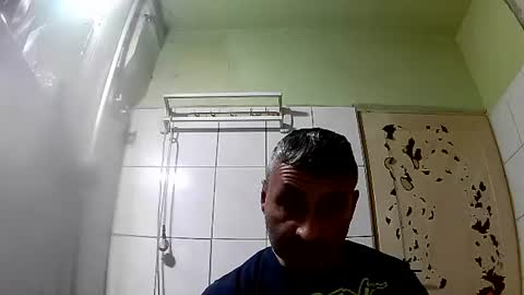 Snapshot of ericboy32 chatting on 12/03/24, 12:24 eric online show from 12/03/24, 12:24