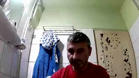 Snapshot of ericboy32 chatting on 12/23/24, 09:08 eric online show from 12/23/24, 09:08