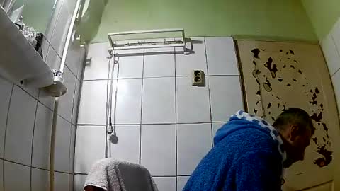 Snapshot of ericboy32 chatting on 01/19/25, 08:30 eric online show from 01/19/25, 08:30