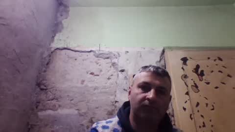 Snapshot of ericboy32 chatting on 02/20/26, 01:13 eric online show from 02/20/26, 01:13