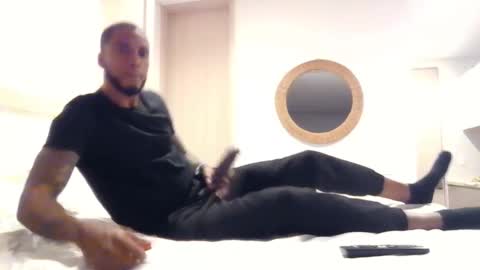 Snapshot of ericbuck chatting on 09/09/25, 11:48 Eric Buck online show from 09/09/25, 11:48