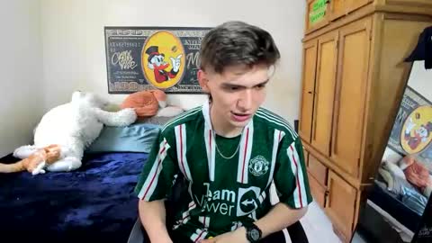 erick_de_rossee online show from 04/18/26, 07:07