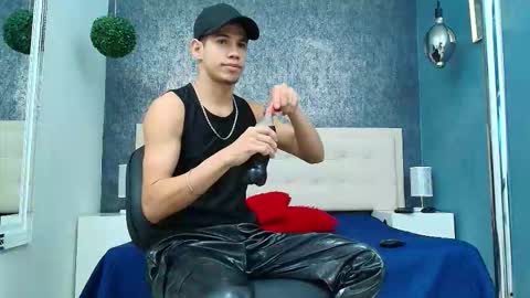   online show from 01/11/26, 04:17