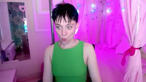 Snapshot of erickafetish chatting on 11/12/25, 07:20 Ericka online show from 11/12/25, 07:20