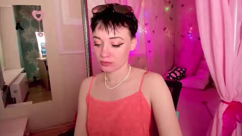 Snapshot of erickafetish chatting on 11/16/25, 04:23 Ericka online show from 11/16/25, 04:23